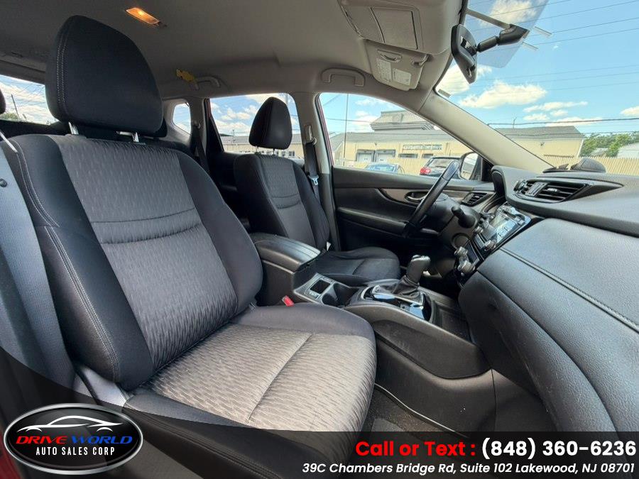 2017 Nissan Rogue SV - Photo 40