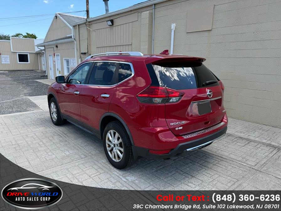 2017 Nissan Rogue SV - Photo 8