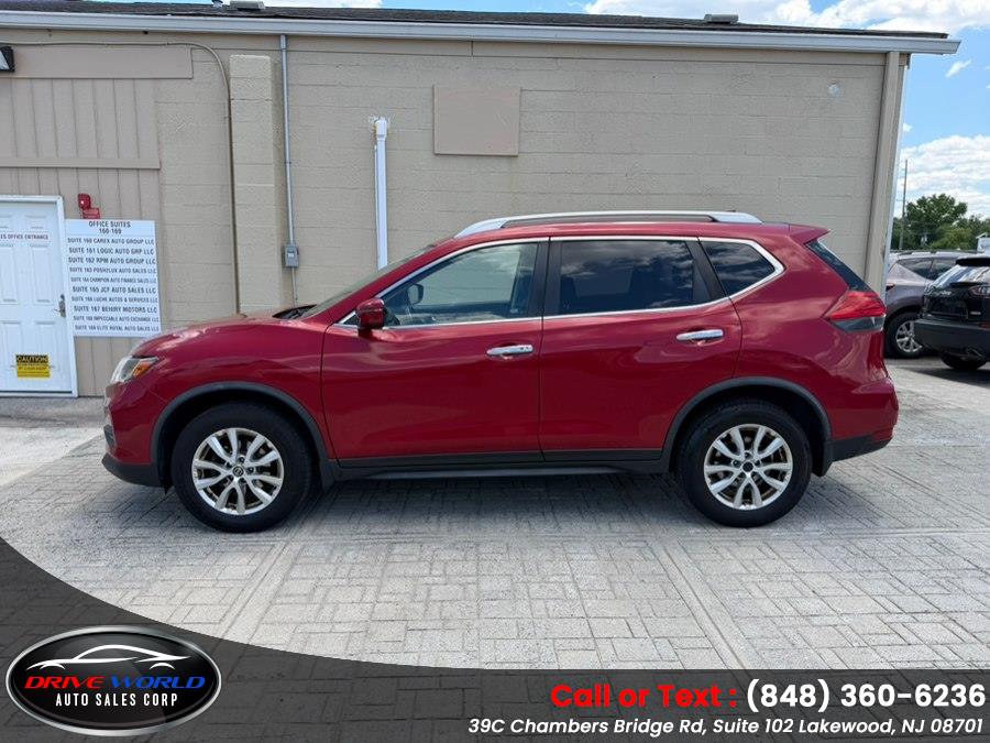 2017 Nissan Rogue SV - Photo 11