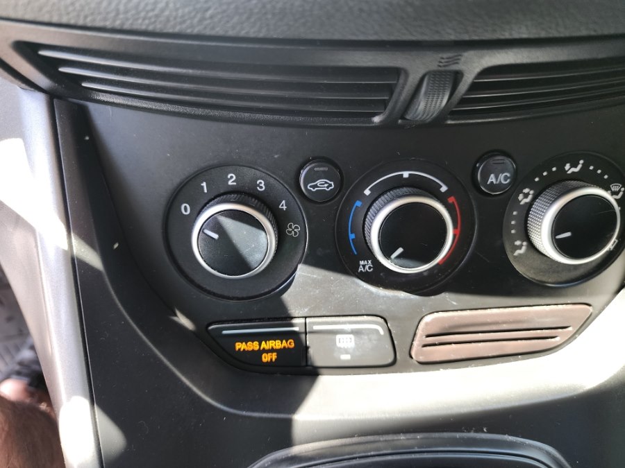 2016 Ford Escape SE - Photo 19