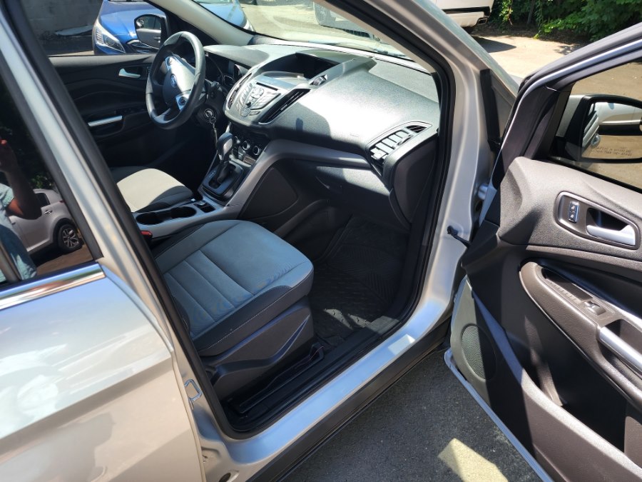 2016 Ford Escape SE - Photo 14