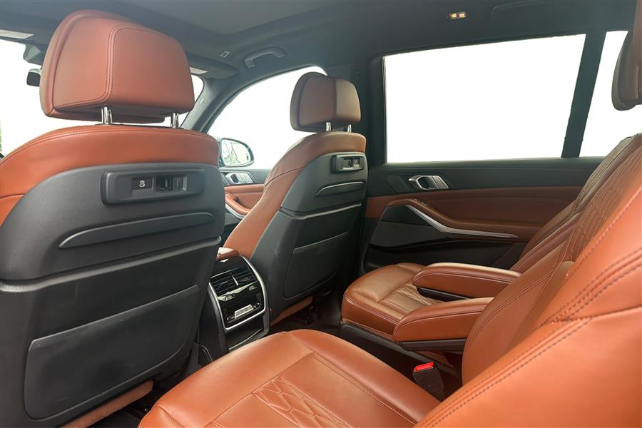 2022 BMW X7 M50i - Photo 21