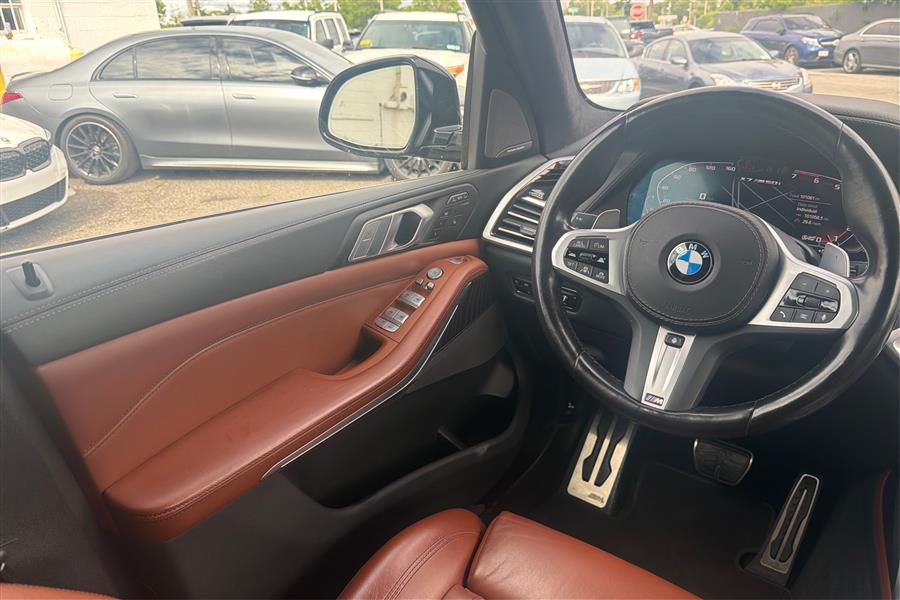 2022 BMW X7 M50i - Photo 10