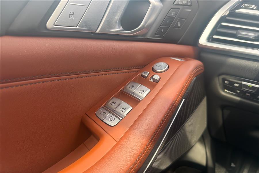2022 BMW X7 M50i - Photo 31