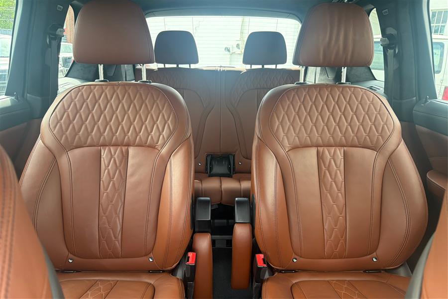 2022 BMW X7 M50i - Photo 35
