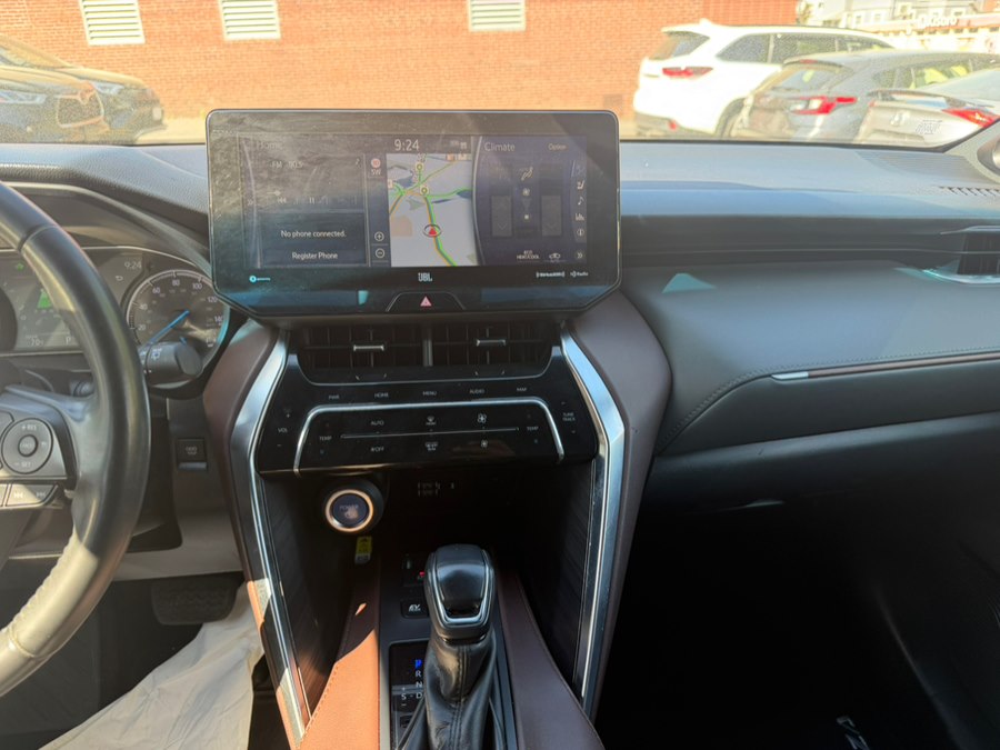 2021 Toyota Venza XLE - Photo 12