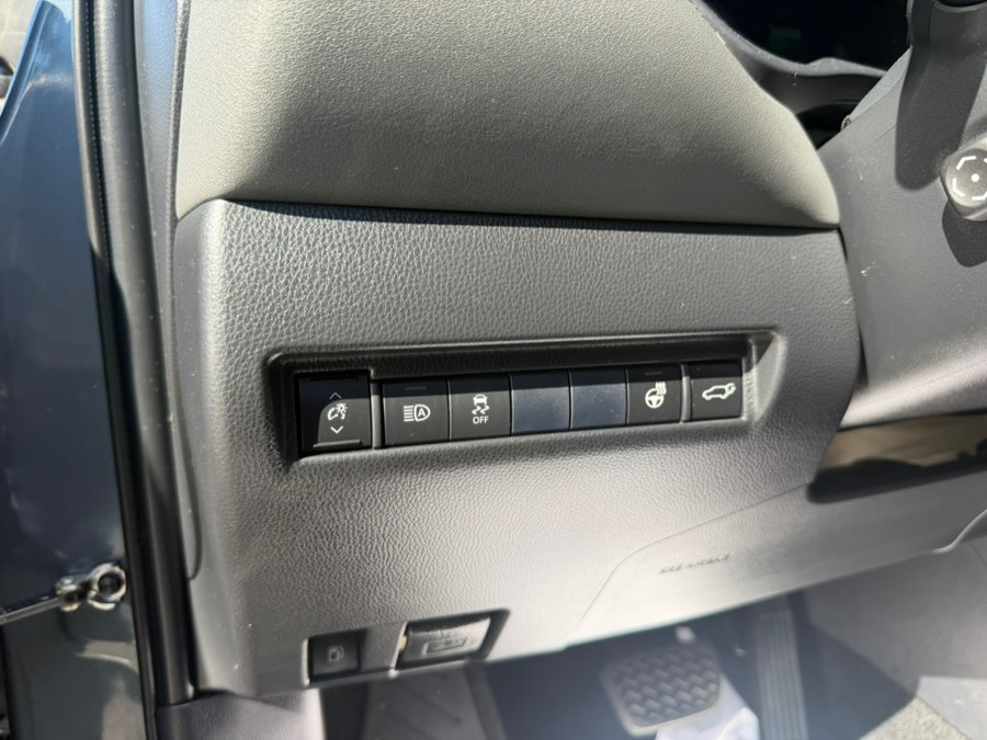 2021 Toyota Venza XLE - Photo 15