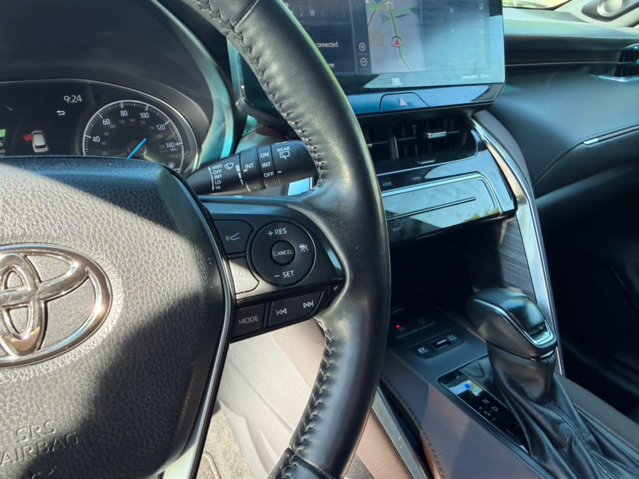 2021 Toyota Venza XLE - Photo 17