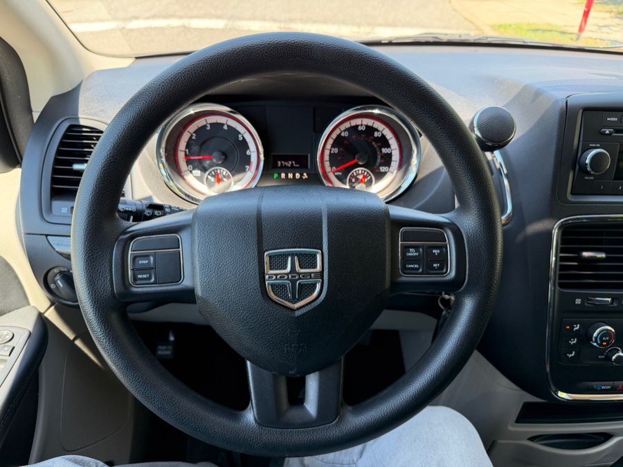2016 Dodge Grand Caravan SE - Photo 9