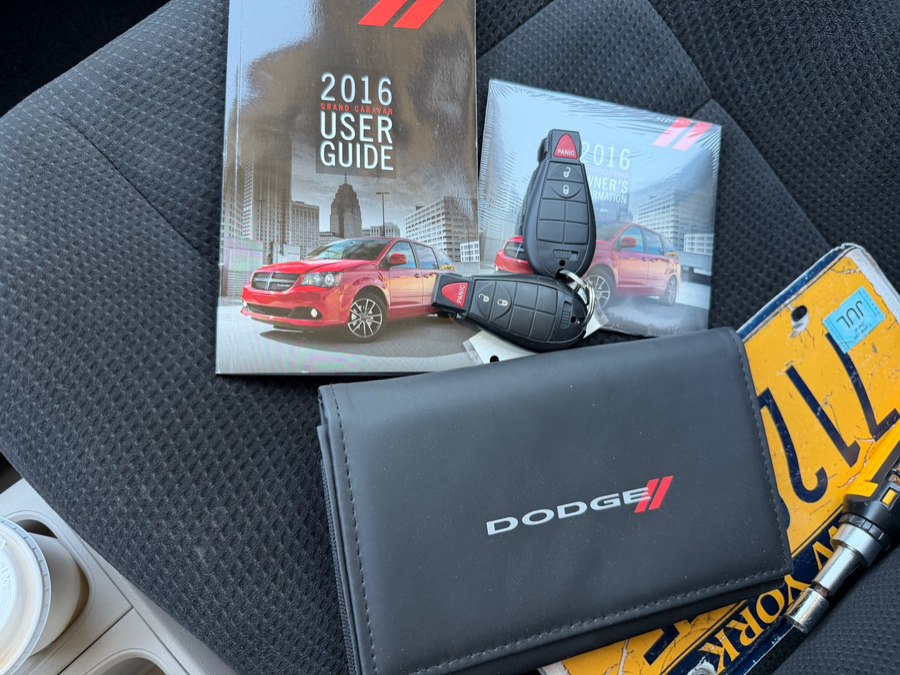 2016 Dodge Grand Caravan SE - Photo 11