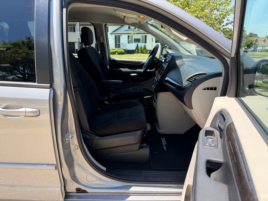 2016 Dodge Grand Caravan SE - Photo 15