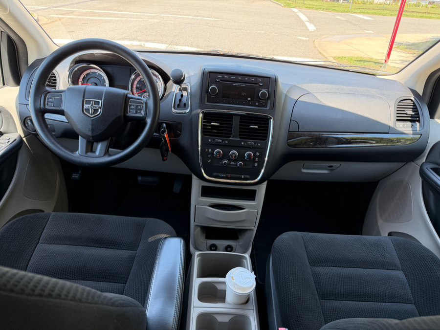 2016 Dodge Grand Caravan SE - Photo 12