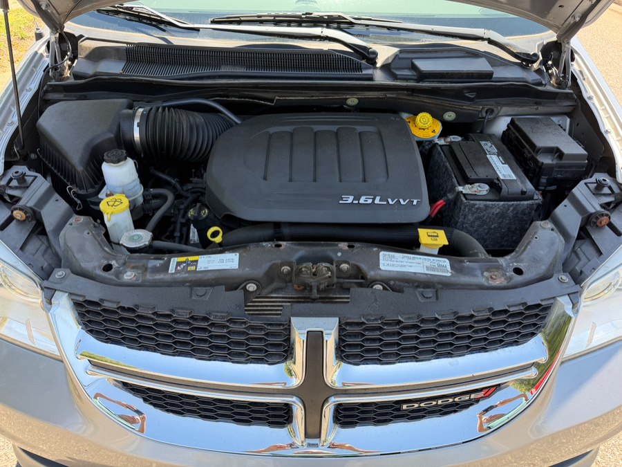 2016 Dodge Grand Caravan SE - Photo 17