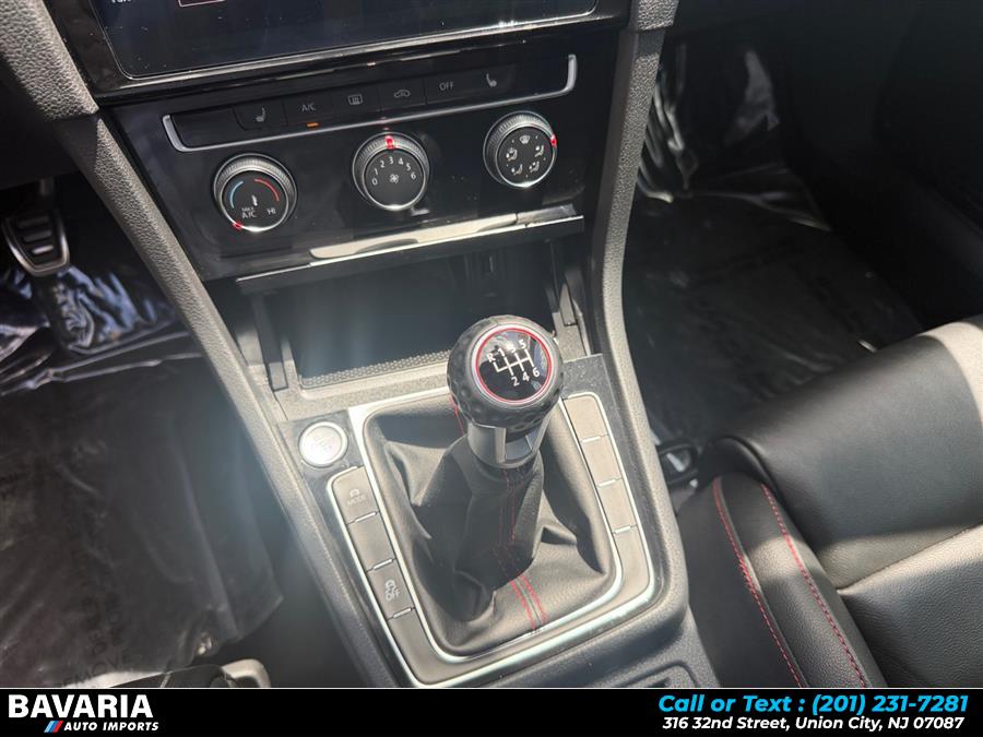 2019 Volkswagen Golf GTI 19