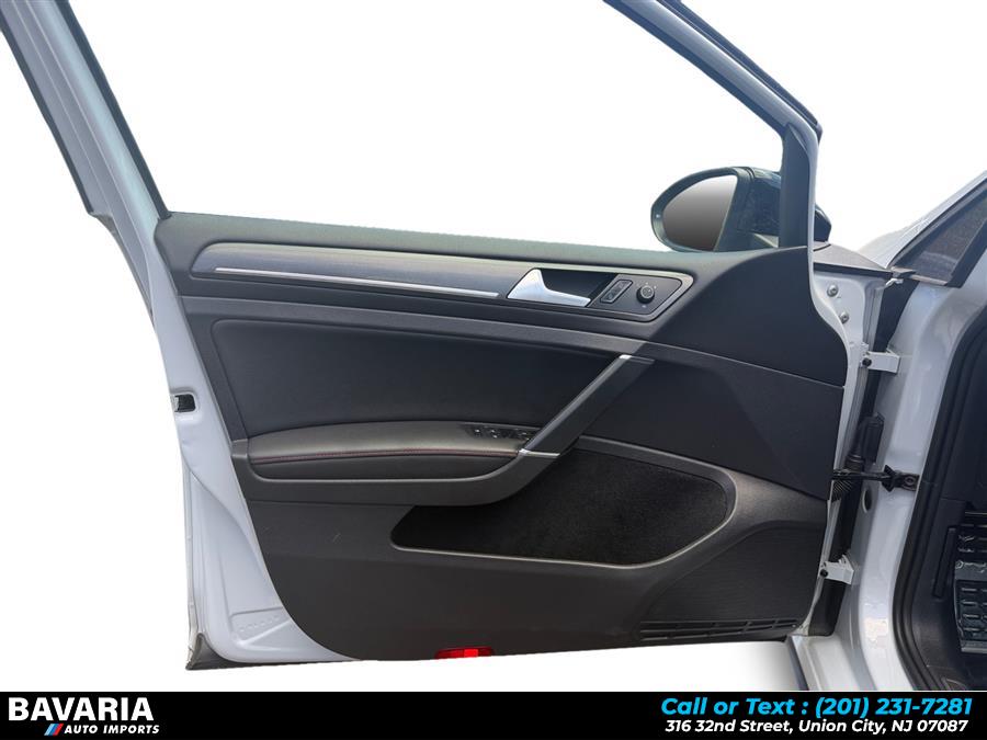 2019 Volkswagen Golf GTI 9