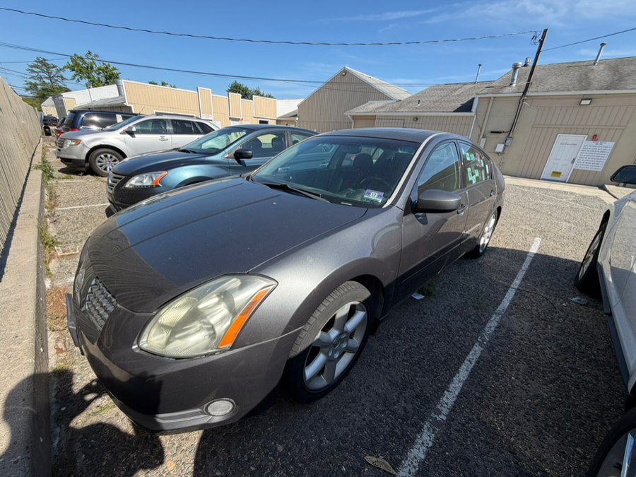 2005 Nissan Maxima SE