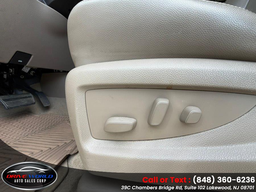 2015 Chevrolet Tahoe LT - Photo 21