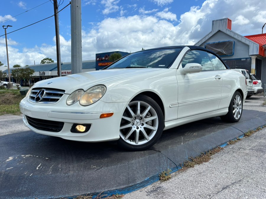 Arctic White 2007 Mercedes-Benz CLK 350 Cabriolet Convertible Rear-Wheel Drive Automatic