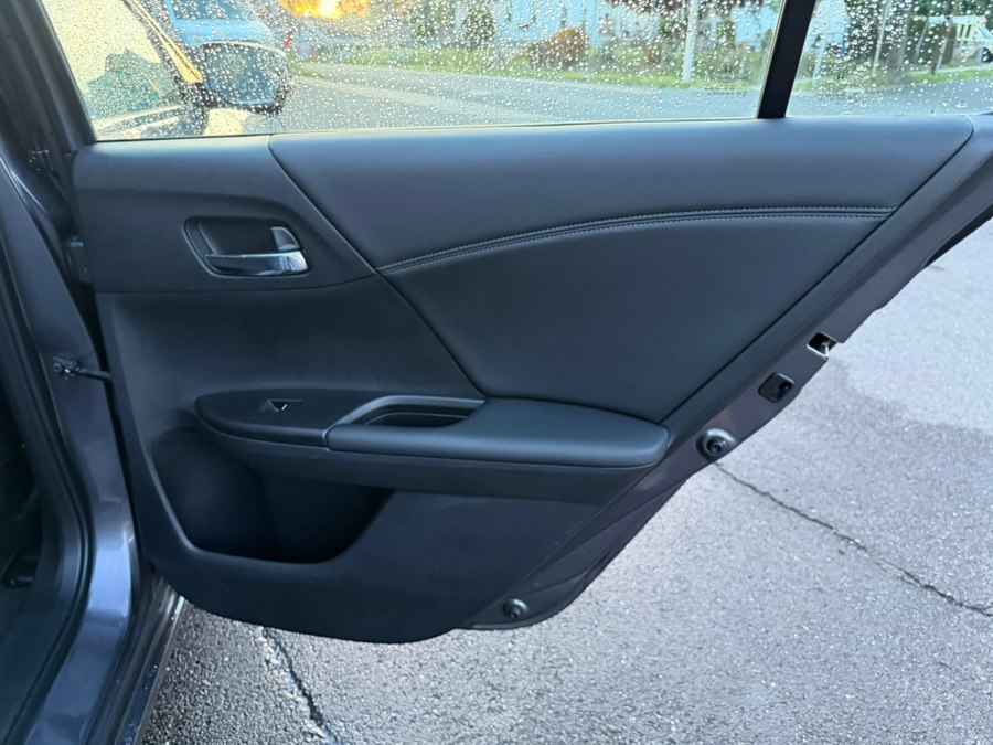 2014 Honda Accord EX-L - Photo 24