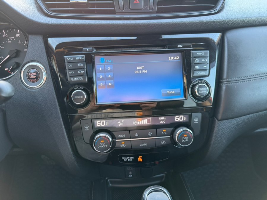 2017 Nissan Rogue SL - Photo 15