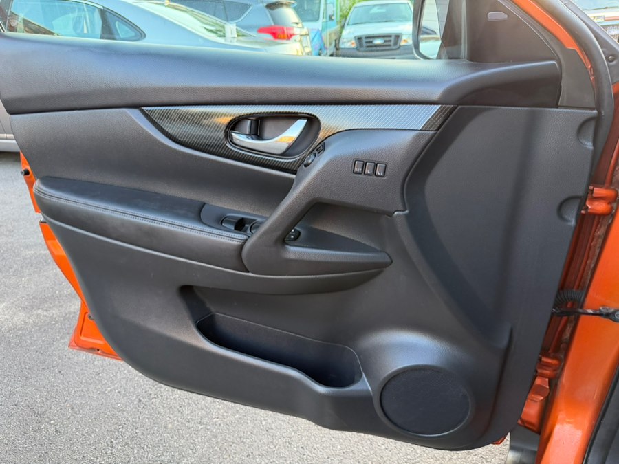 2017 Nissan Rogue SL - Photo 21