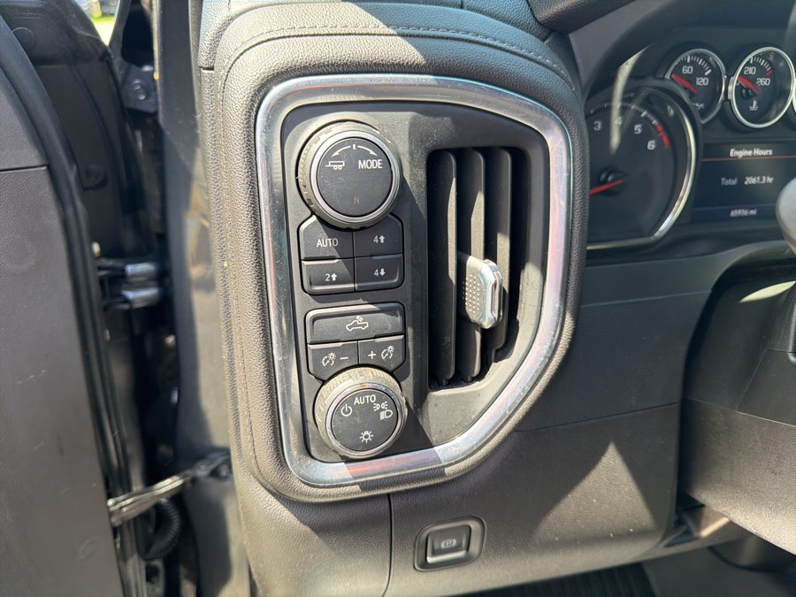 2022 Chevrolet Silverado 1500 Limited LT - Photo 12