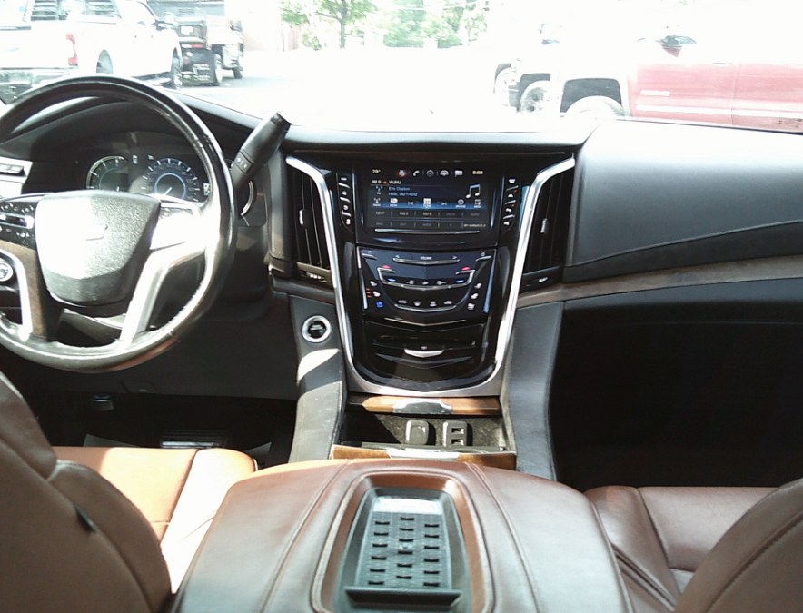 2017 Cadillac Escalade ESV Luxury - Photo 13