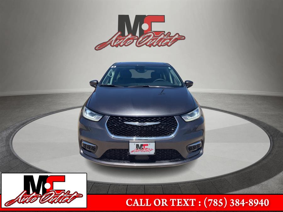 2023 Chrysler Pacifica Touring L - Photo 6