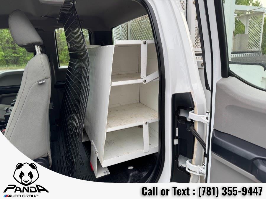 2018 Ford F-350 Super Duty Chassis Cab XL - Photo 12
