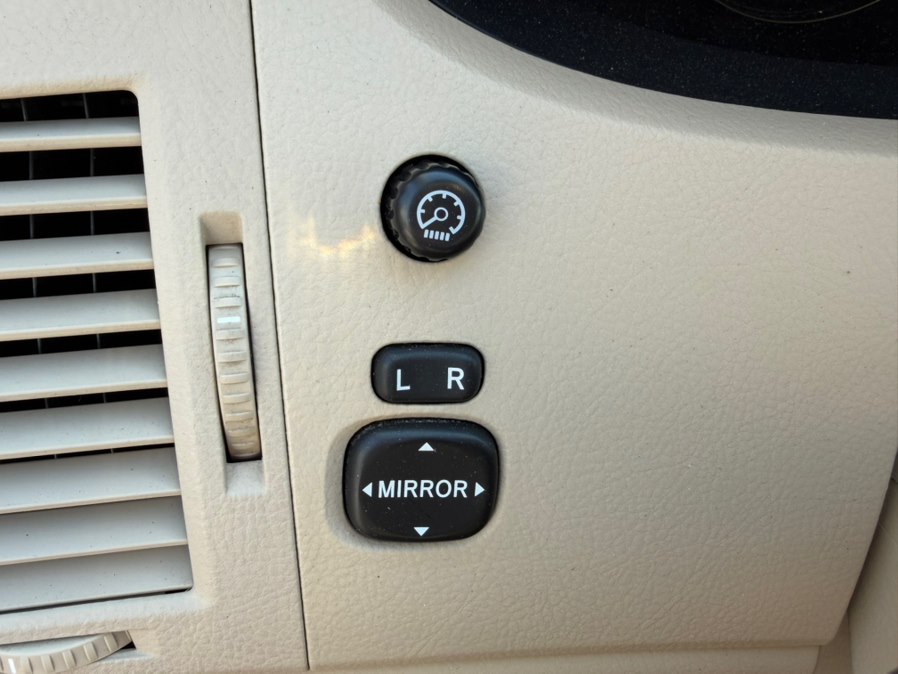 2007 Toyota Avalon XL - Photo 37