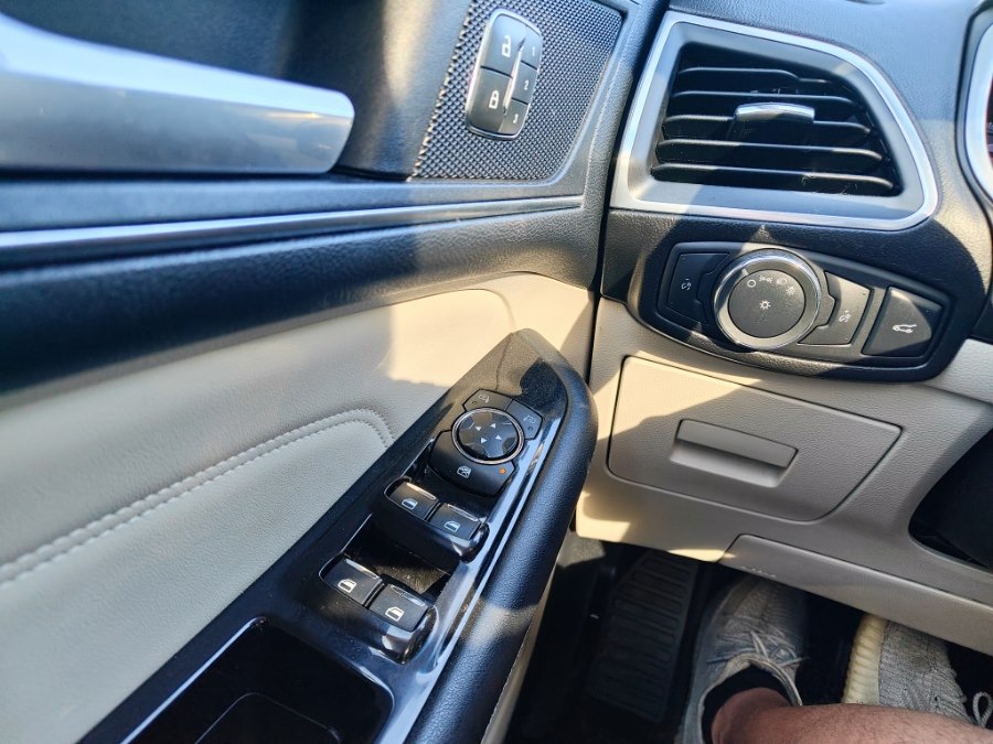 2015 Ford Edge Titanium - Photo 27