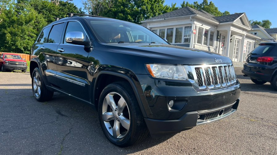 2013 Jeep Grand Cherokee Overland 4WD's photo