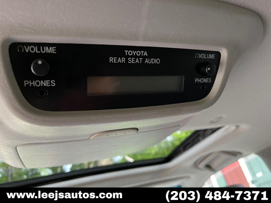 2005 Toyota Sienna XLE - Photo 9