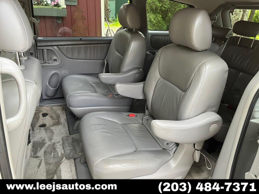 2005 Toyota Sienna XLE - Photo 6