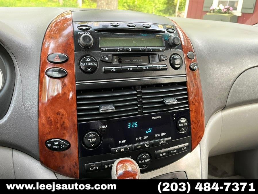 2005 Toyota Sienna XLE - Photo 11