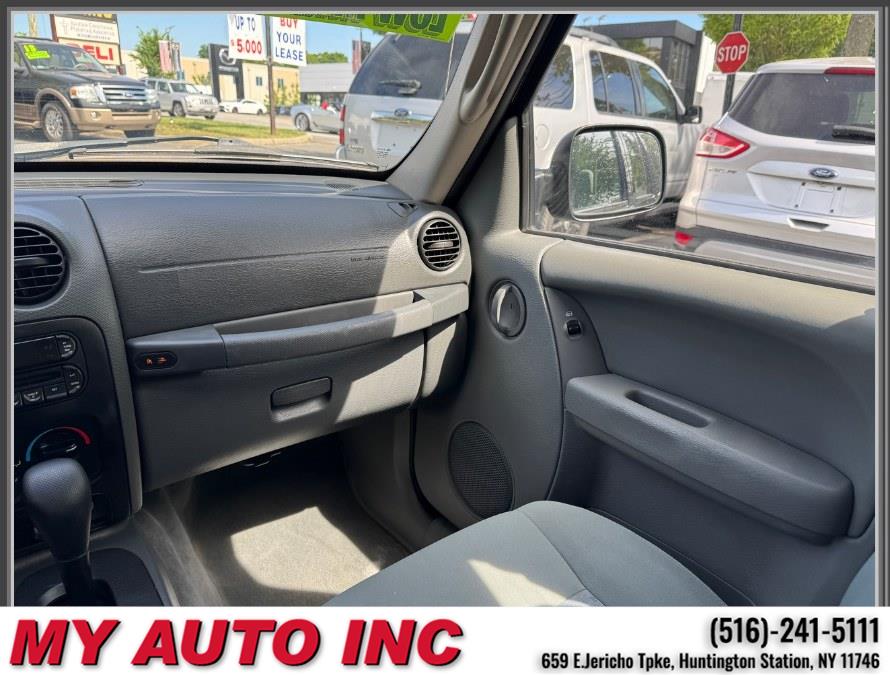 2006 Jeep Liberty Sport - Photo 11