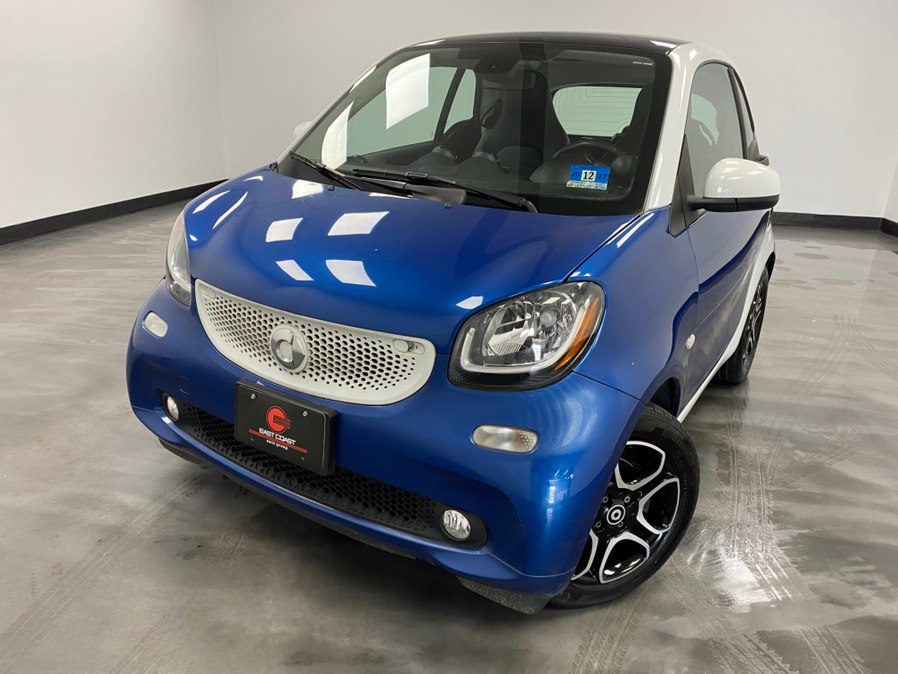 Midnight Blue Metallic 2017 smart fortwo prime Hatchback Rear-Wheel Drive Automatic