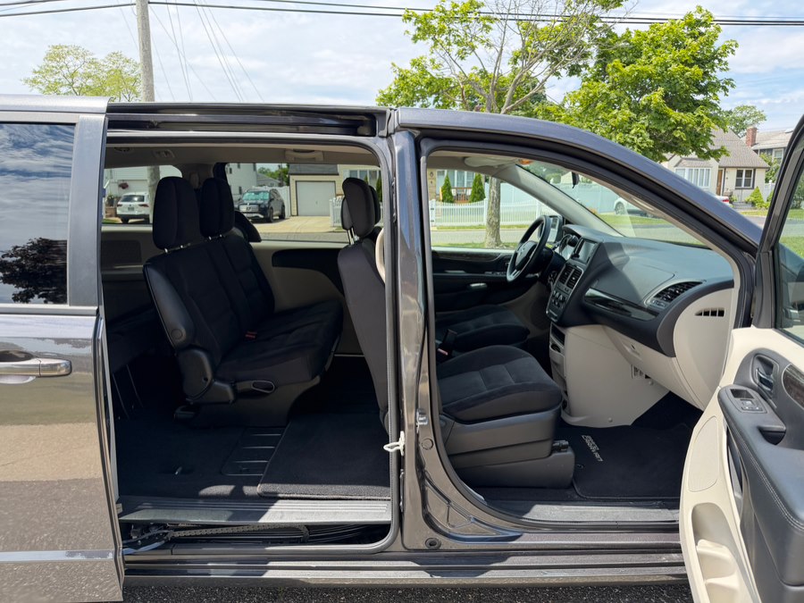 2018 Dodge Grand Caravan SE - Photo 17
