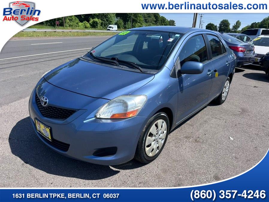2010 Toyota Yaris Sedan AT's photo