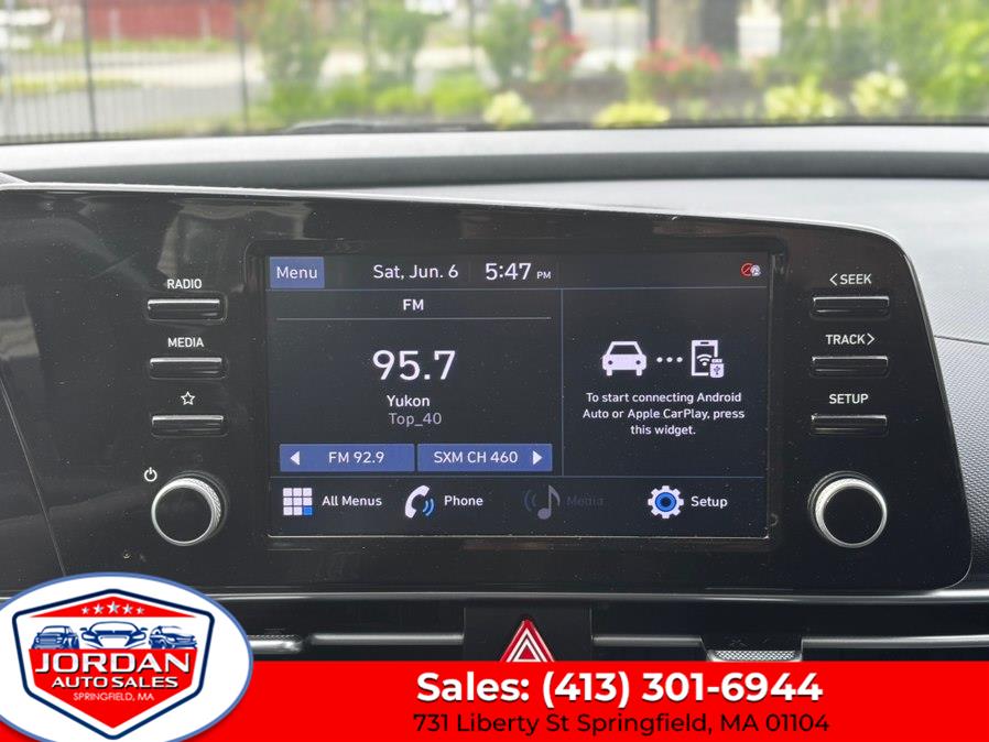 2021 Hyundai Elantra SEL - Photo 15