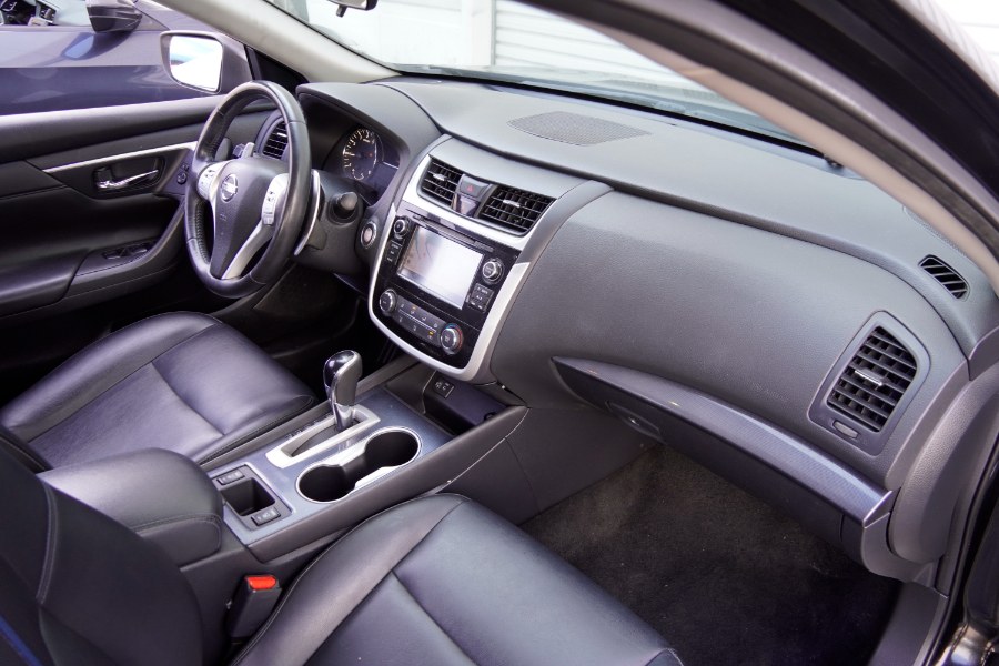 2018 Nissan Altima SR - Photo 13