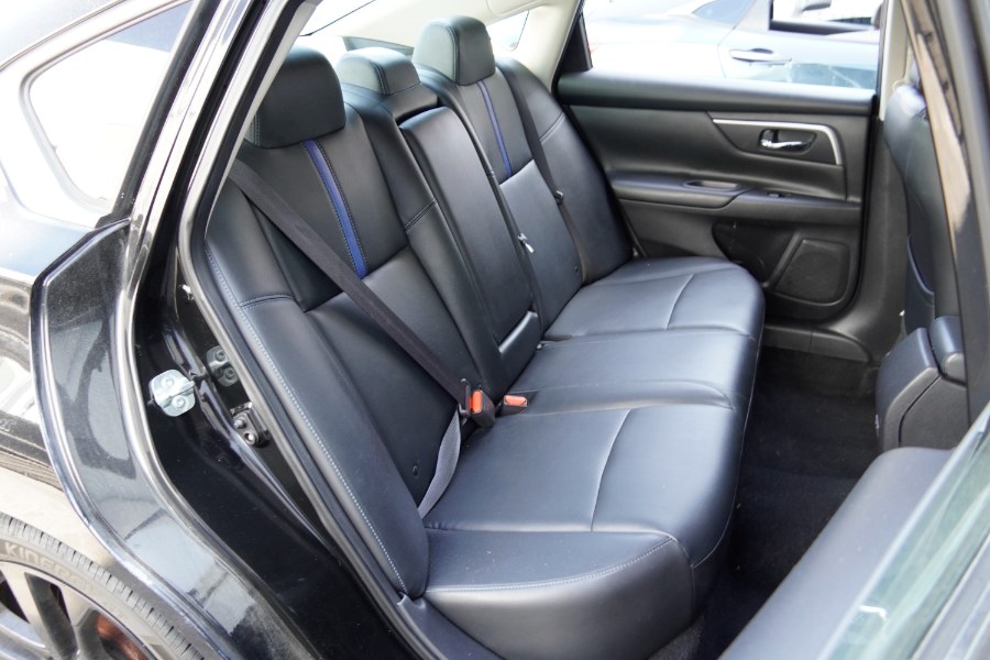 2018 Nissan Altima SR - Photo 17