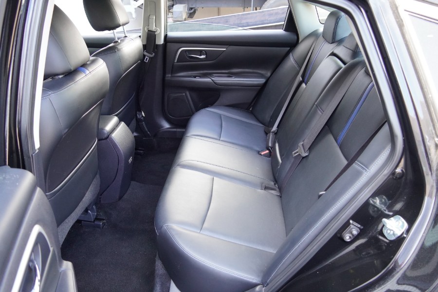 2018 Nissan Altima SR - Photo 15
