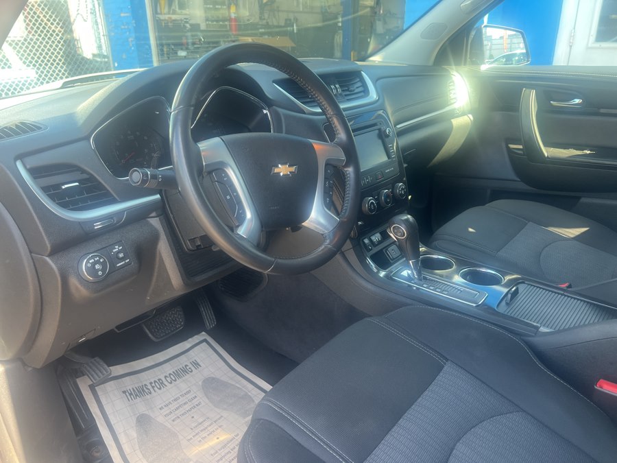 2015 Chevrolet Traverse 1LT - Photo 10