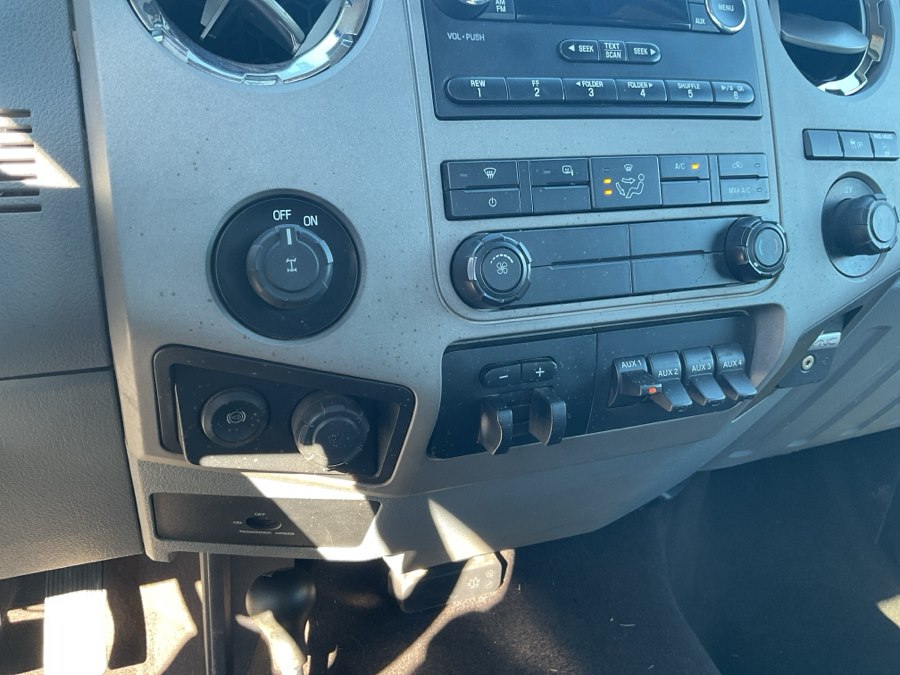 2015 Ford F-350 Super Duty XL - Photo 26