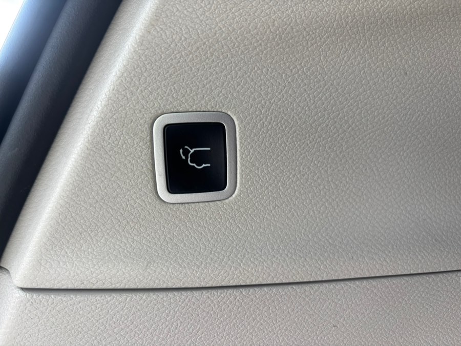 2024 Chrysler Pacifica Touring L - Photo 7