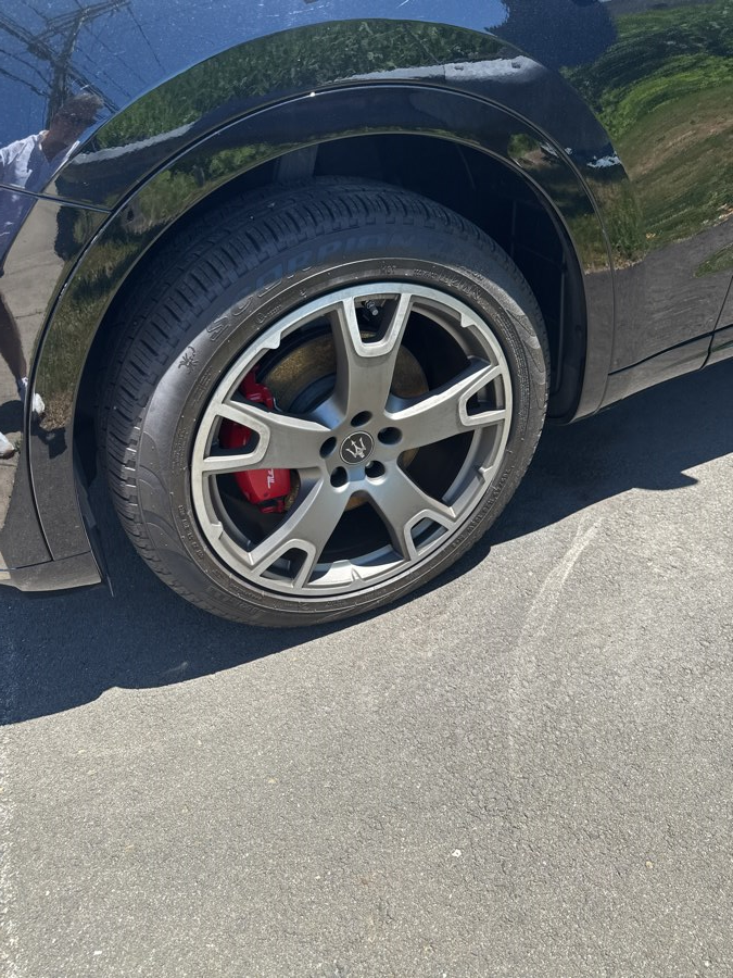 2021 Maserati Levante Levante's photo