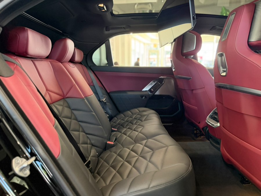 2024 BMW 7 Series 740i - Photo 22