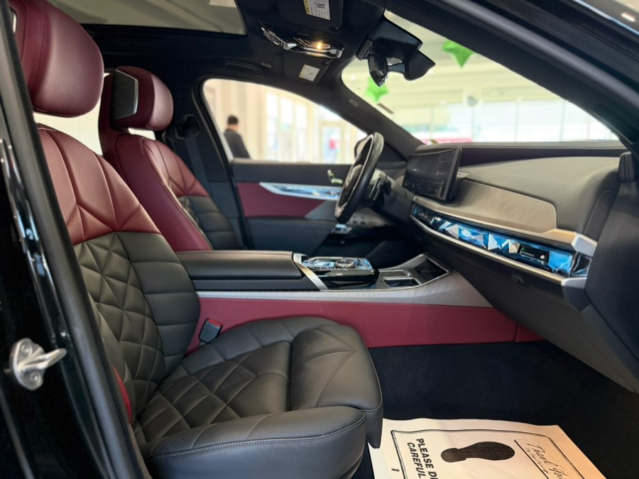 2024 BMW 7 Series 740i - Photo 19