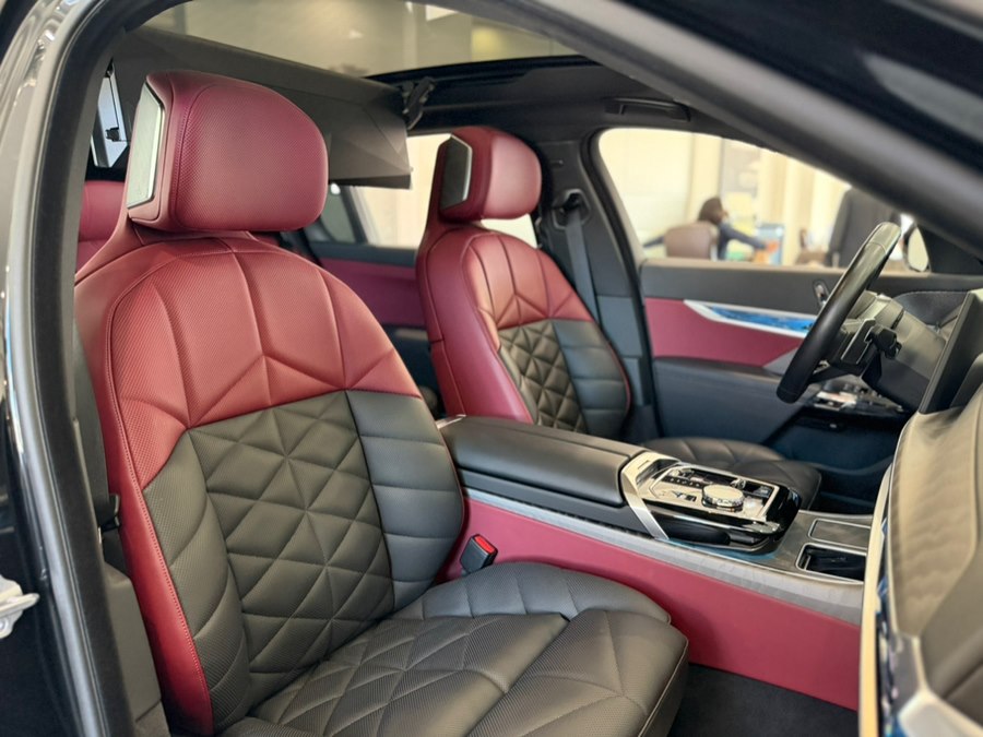 2024 BMW 7 Series 740i - Photo 20